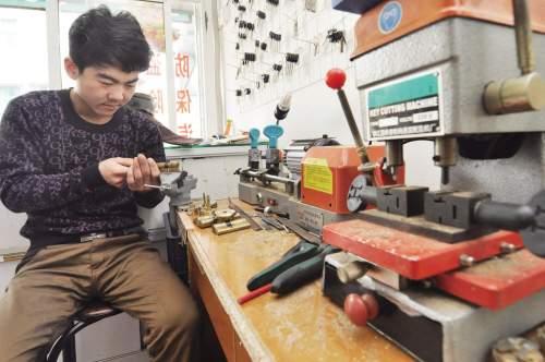 遵义开锁店为啥“牛号”频现 听开锁师傅讲什么锁最防盗